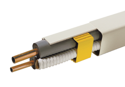 KLAMRA ZACISKOWA DO KORYTKA INSTALACYJNEGO KLIMATYZACJI TYP 06 60x45 mm 